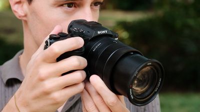 Sony RX10 V review: Sony’s superzoom bridge camera gets an Alpha upgrade
