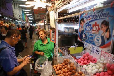 Consumers upbeat, businesses cautious