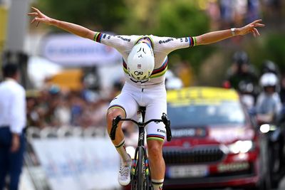 'Nothing to lose' – Tadej Pogačar destroys field in Pyrenees on stage 6 of Tour de France to take win and yellow jersey