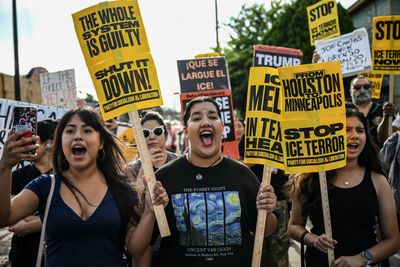 After ICE Killed Lorenzo Salgado Araujo, Facebook Became a Battleground: What Hundreds of Comments Reveal