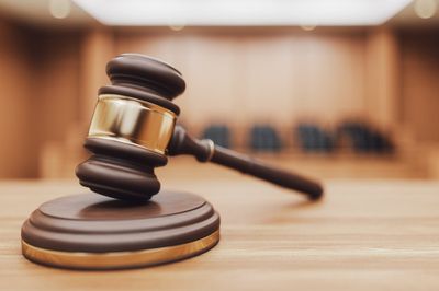A judge’s unusual jury duty plan has everyone talking