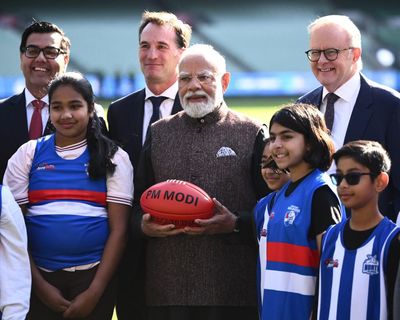 AFL outlines lofty goals in India but Australian rules football has been here before