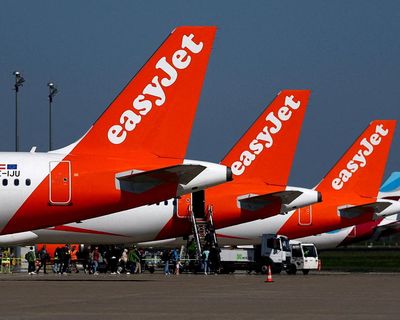 US private equity firm Apollo enters bidding war for easyJet with £5.7bn offer