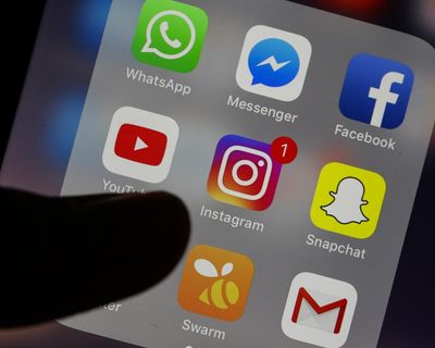 Big tech platforms will have to ban scam ads under UK plans to tackle fraud