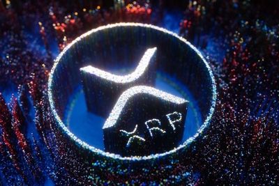 XRP Stuck at $1.10 While the 9-Week ETF Inflow Streak Wobbles: What Is Happening?