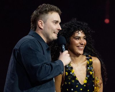 ‘Take that, Marti Pellow!’ Sam Fender and Olivia Dean’s Rein Me In beats Wet Wet Wet’s UK chart record