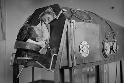 Last US polio patient using an iron lung to survive dies in Oklahoma
