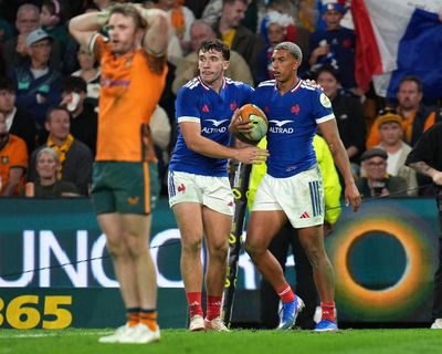 Wallabies extend losing streak after being blown away by France in Nations Championship