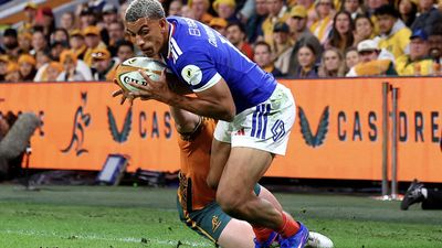 France roar back with 30 straight points to beat Australia in Nations Championship
