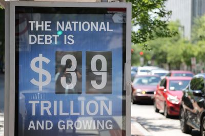 ‘We’re not crying wolf anymore’: US ‘doomsday’ clock strikes closer to a financial crisis