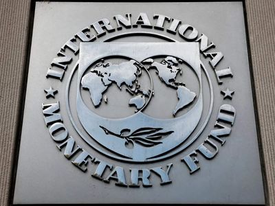 IMF growth downgrade, Fed split and oil fears dominate week in global economy
