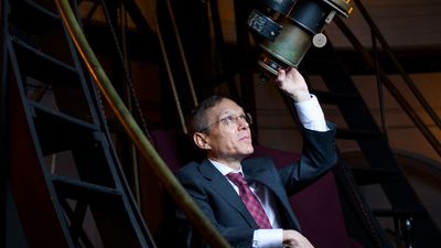White House appoints Harvard astronomer Avi Loeb to lead new UFO study group