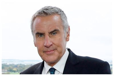 News anchor Dermot Murnaghan 'died peacefully' after a 'period of illness with prostate cancer'