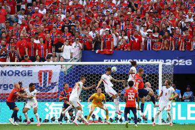 Bellingham double fires England past Norway into World Cup semis