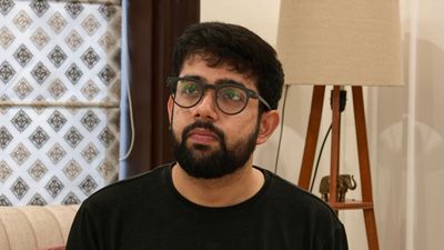 These camera-less smart glasses are a great anti-Meta alternative, but the AI still wants to record your life