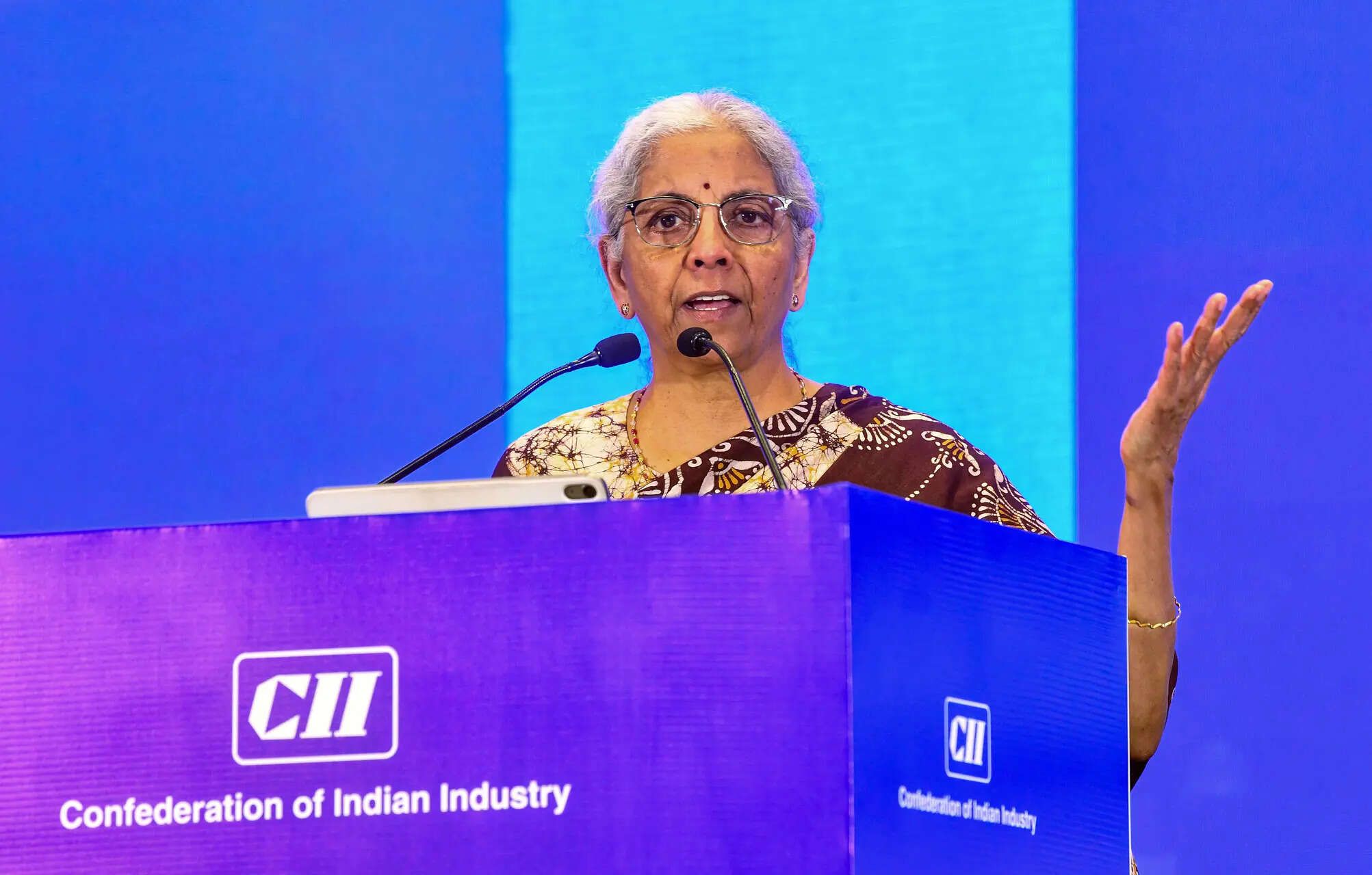 FM Sitharaman to meet PSB chiefs to review foreign currency deposit drive