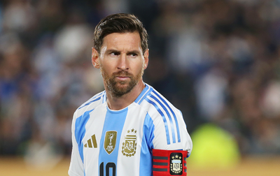Who are the ITV pundits, commentators and presenters for Argentina vs Switzerland?