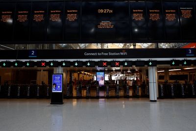 Two major London train stations to close within weeks for £20 million upgrade