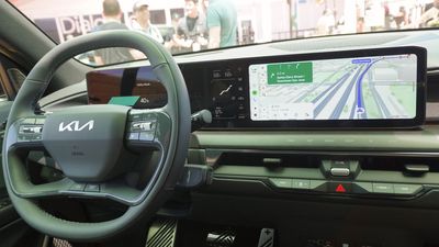 I tested Google's new Gemini update for Android Auto and it finally fixes everything that made the old Google Assistant so frustrating to use while driving