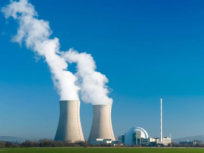 France powers down nuclear reactors over heatwave