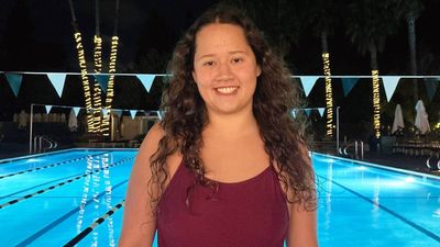 At 18, Maya Merhige completes 21.4-mile North Channel swim in 12 hours, moves closer to Oceans Seven record