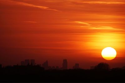 Britain's Summer of Heatwaves May Be Far From Over as Forecasters Warn of More Hot Weather