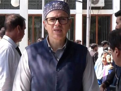 Honoured to receive BJP's 'love letter' in form of legal notice: Omar Abdullah
