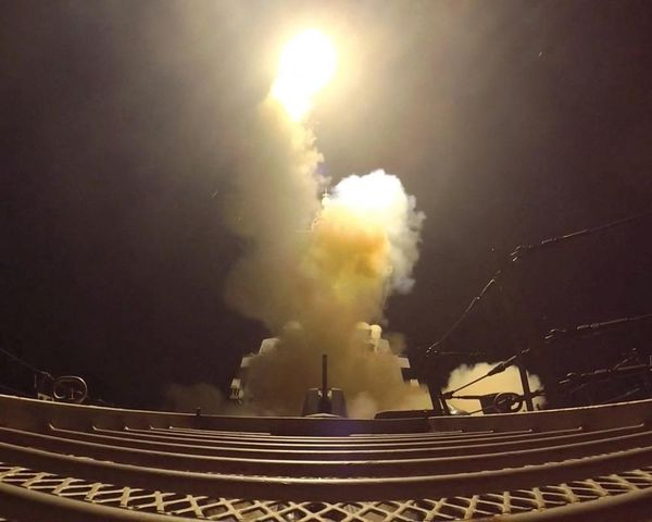 Iran launches attacks on American military facilities in Bahrain and Kuwait after fresh US strikes – Middle East crisis live
