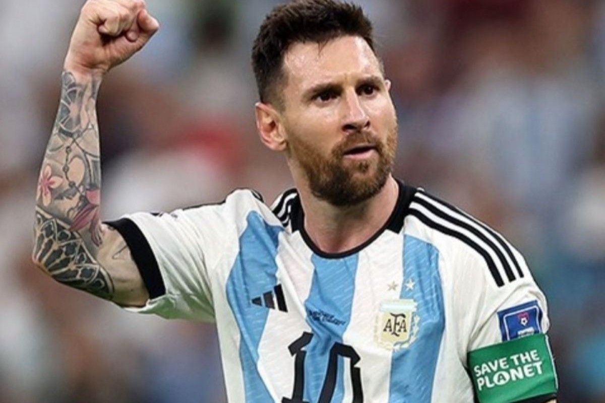 lionel-messi-s-heated-exchange-with-the-world-cup