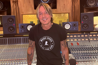 Inside Keith Urban's Low-Key NYC Ferry Gig As Costly Nicole Kidman Divorce Details Emerge