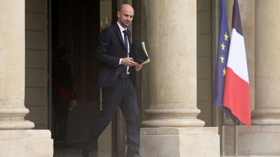 France to summon Russian ambassador over cyber attacks