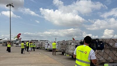 Portuguese plane delivers medicines to Venezuela