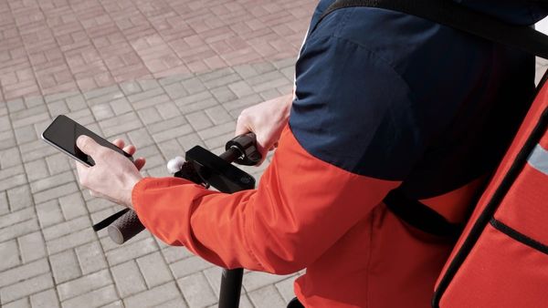 A DoorDash driver was hit by a fleeing suspect’s car during a Houston police chase, then got up and completed the delivery anyway
