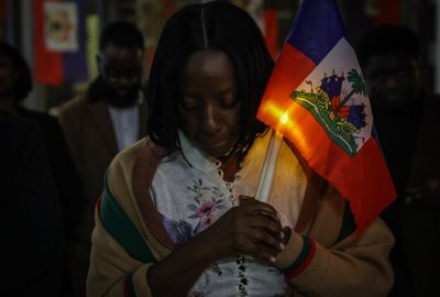 Haitians migrants get brief reprieve