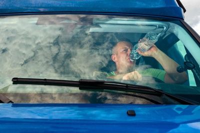 What to Keep in Your Truck During a Heat Wave