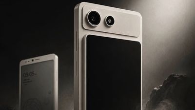 This new Hisense e-paper phone has a detachable LCD screen on the back — but I’d rather see the displays swapped
