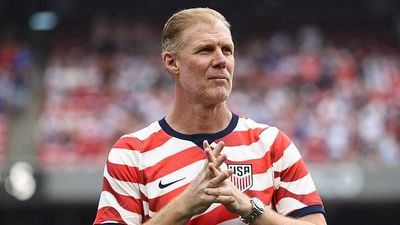 Former USMNT Legend Alexi Lalas Gives Scathing Review of Pochettino, Pulisic