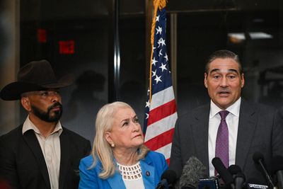 Six Days, No Name: Houston's DA Says Federal Agencies Have Not Released Name of Salgado Araujo's Shooter