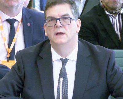 Olly Robbins launches legal challenge to dismissal as Foreign Office chief by Keir Starmer