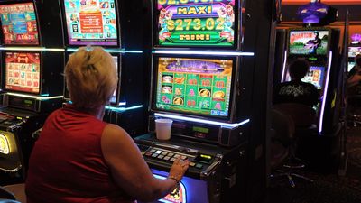 Pokies reforms slammed as 'backwards' by regulator