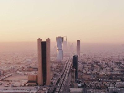 Saudi Arabia warns visitors against visa overstays; violators face fines, imprisonment and deportation