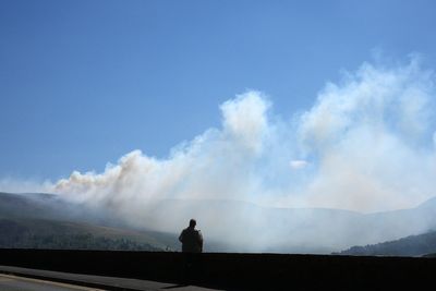 UK hit by widespread ‘firewave’ as wildfire risk grows, experts warn