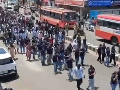 Karnataka: Youth Congress protests in Ballari, demands Dharmendra Pradhan's resignation over NEET issues