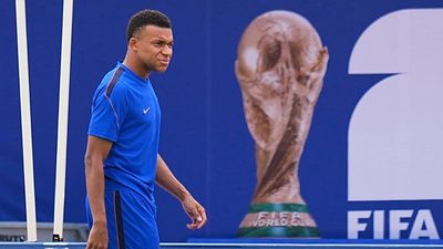 €2.8bn battle on the pitch: France and Spain face off in World Cup's priciest semi-final