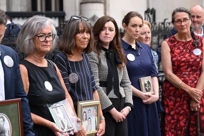 Legal challenge over 1994 Chinook crash should continue, High Court told