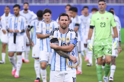 Ahead of Argentina vs. England, Falklands (Malvinas) War Veterans Issue Emotional Plea: 'Football Is Not War'