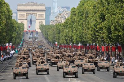 France flaunts firepower on Bastille Day