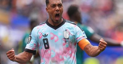 Manchester United sign second midfielder of the week as World Cup captain arrives