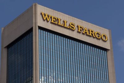 Wells Fargo CEO Says America Is Still Spending Big—Even With Inflation Concerns