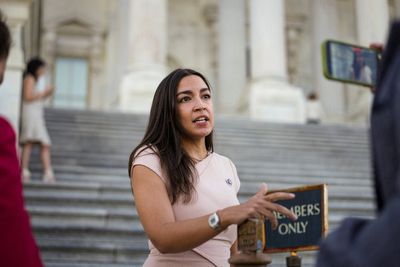 AOC calls out Susan Collins’ claims about ICE after deadly Maine shooting of innocent man: ‘Wrote the blank check’